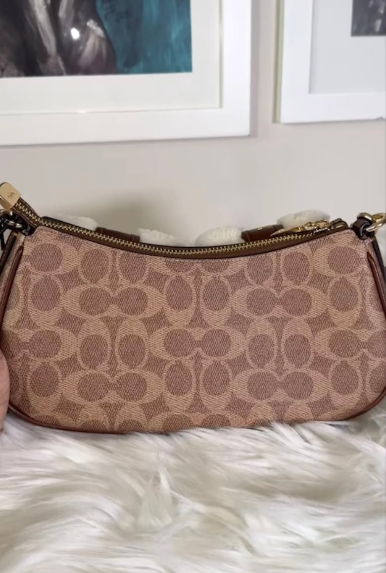 Ashton Baguette Shoulder bag