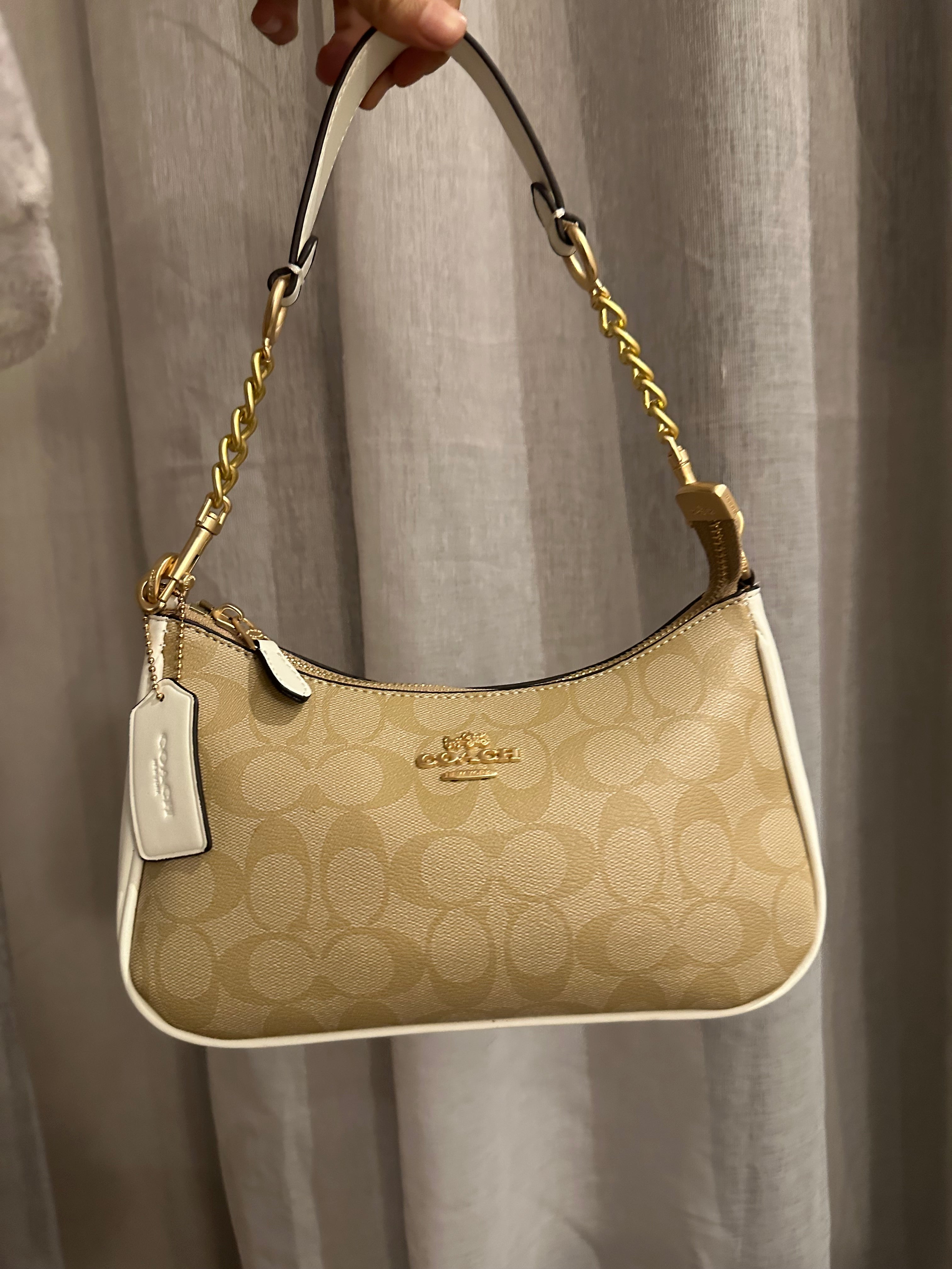 Signature Canvas Chain Shoulder Bag – Tan &White