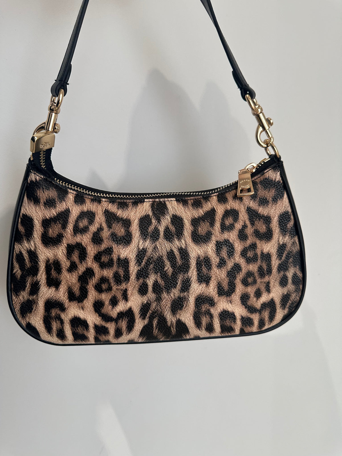 Teri Leopard Black Shoulder Handbag