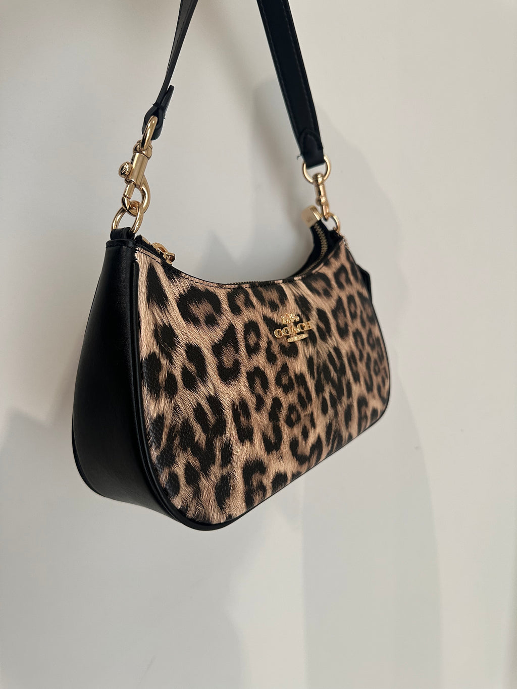 Teri Leopard Black Shoulder Handbag