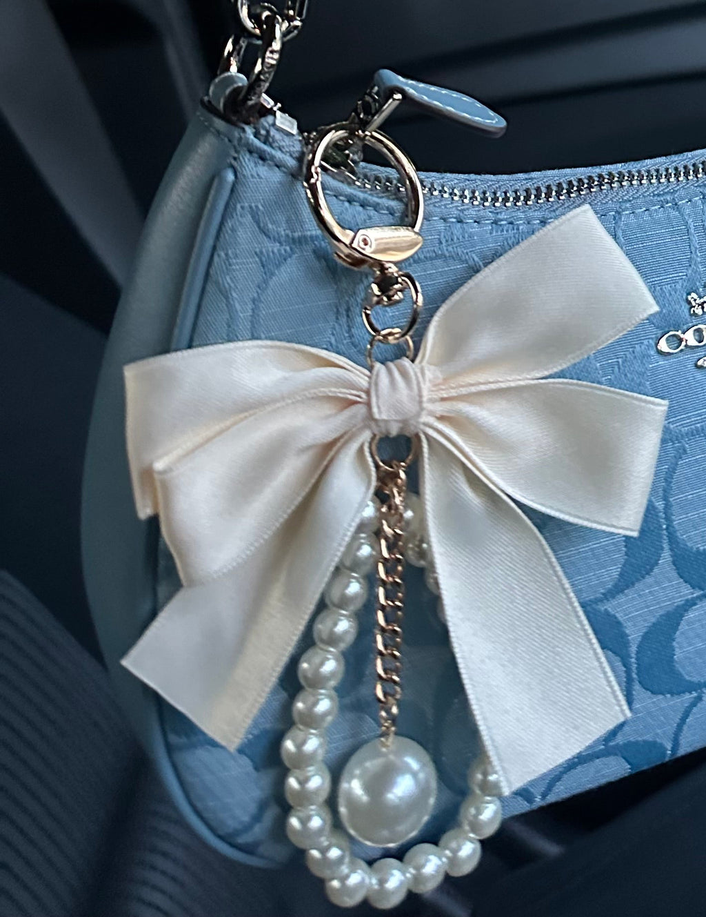 Aliyah Pearl Bow Tie Charm