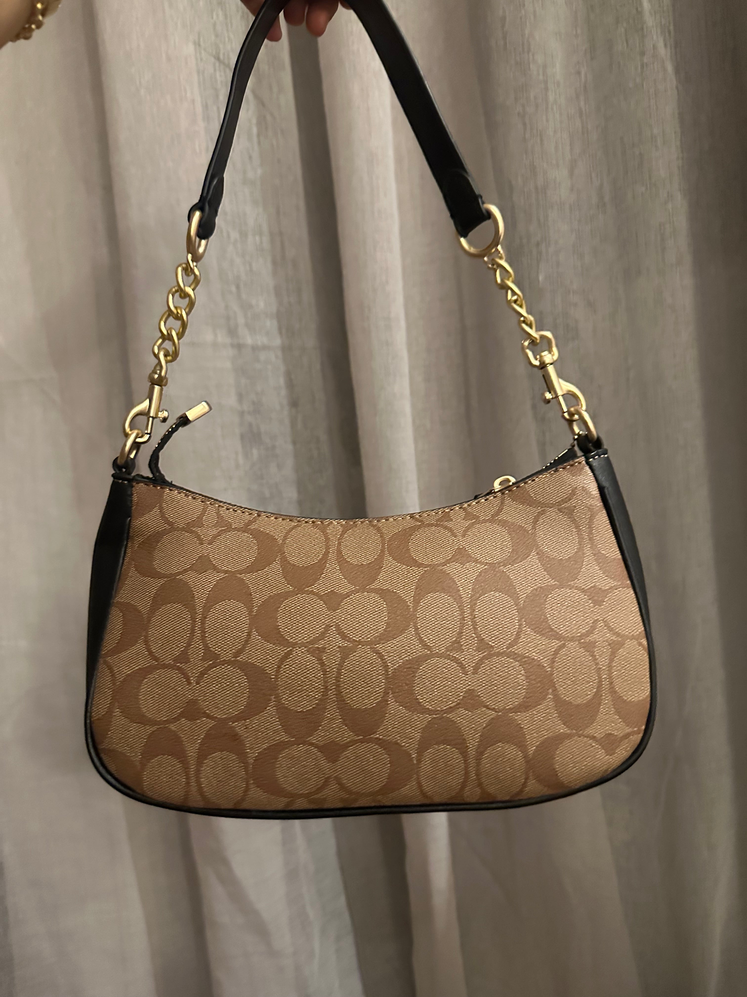 Signature Canvas Chain Shoulder Bag – Tan & Black