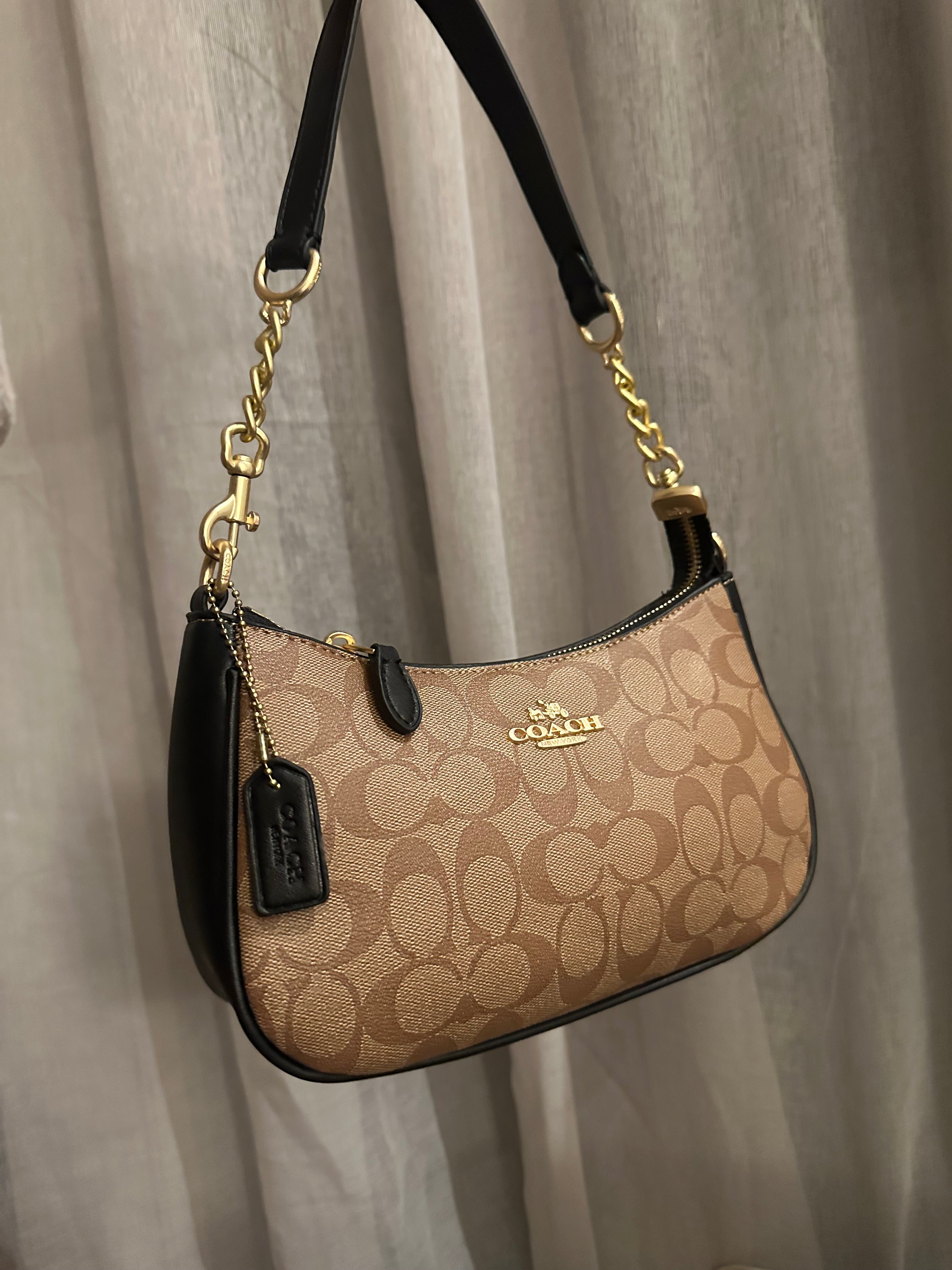 Signature Canvas Chain Shoulder Bag – Tan & Black