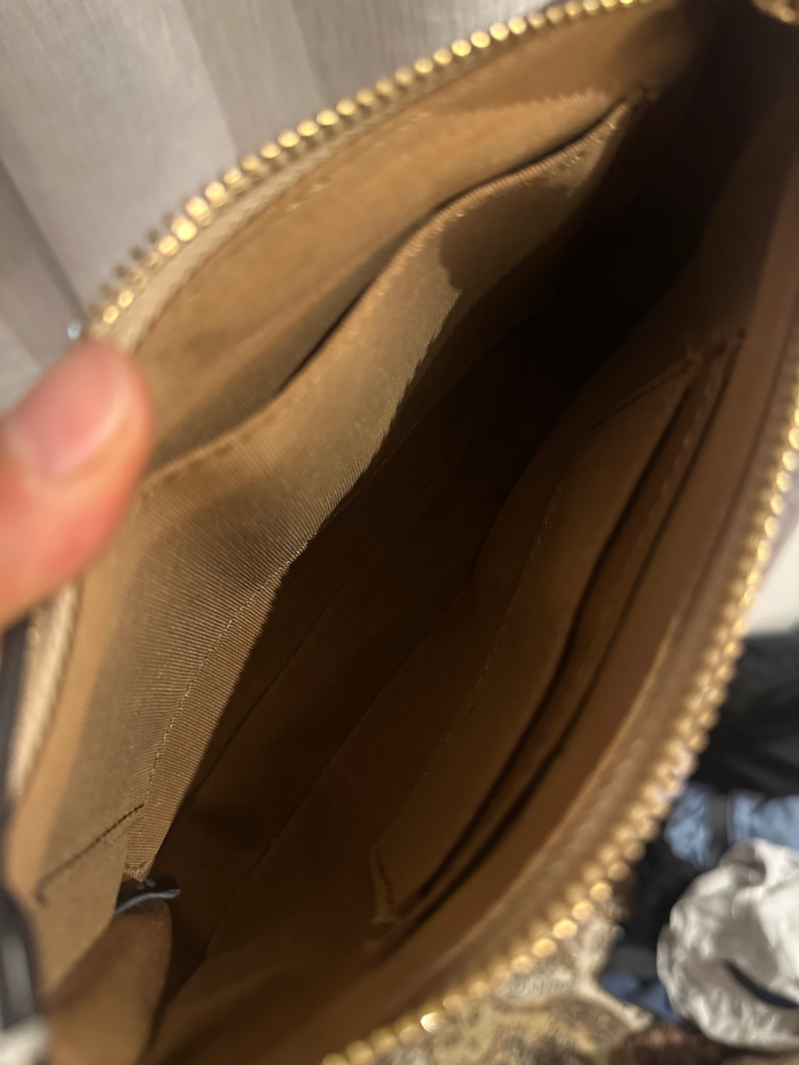 Signature Canvas Shoulder Bag – Tan & White