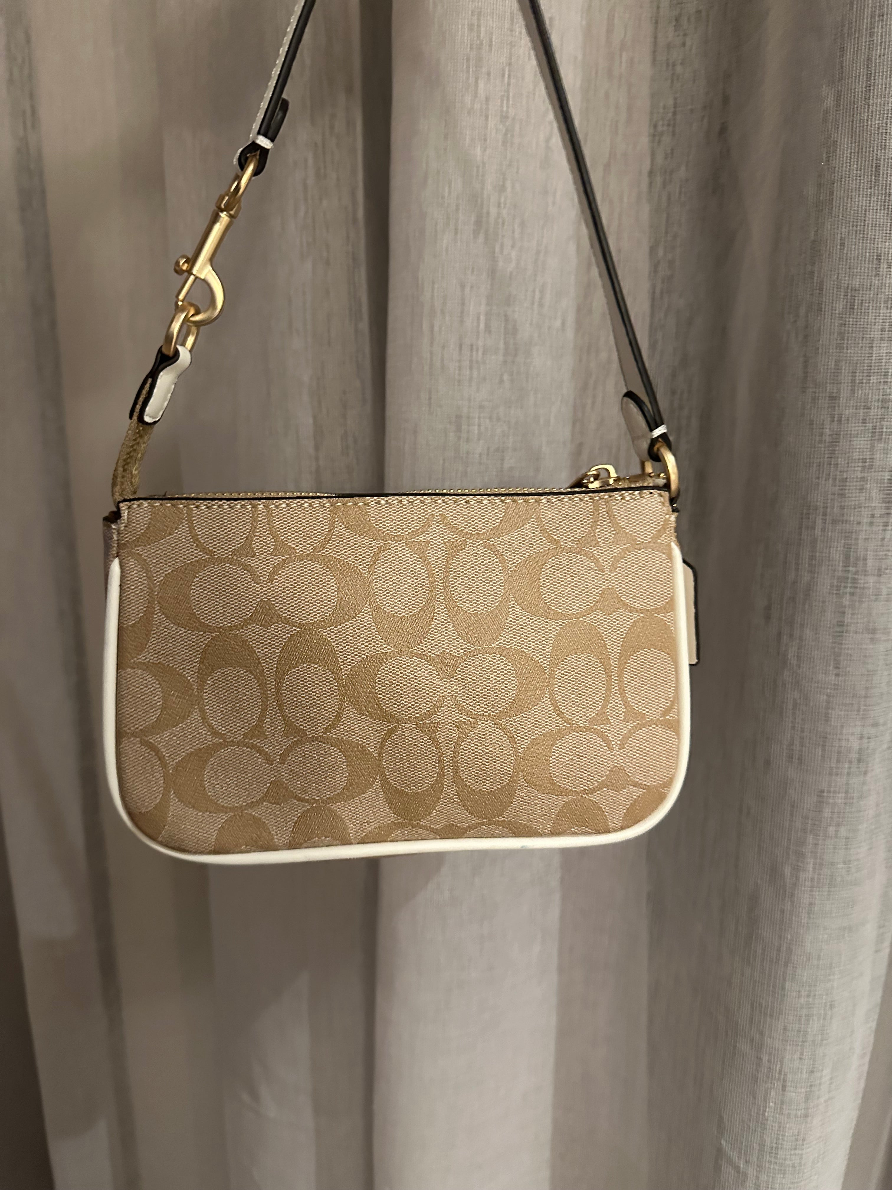 Signature Canvas Shoulder Bag – Tan & White