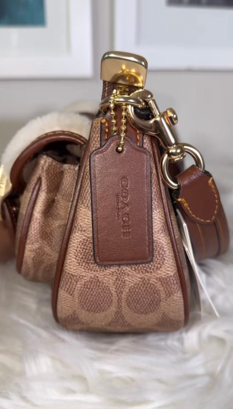 Ashton Baguette Shoulder bag