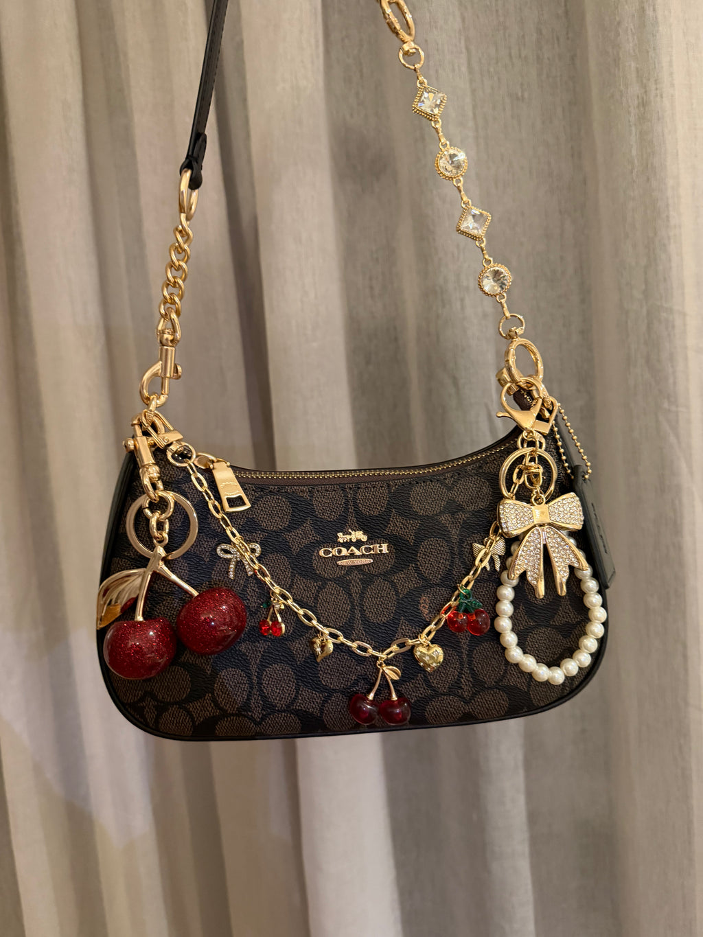 Teri Brown Shoulder Handbag